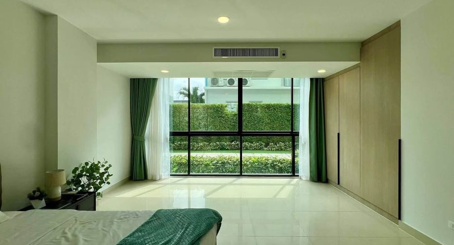 For rent 4 bedrooms condo in Jomtien, Pattaya