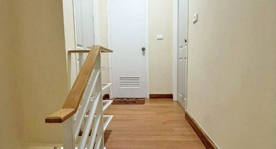 Reihenhaus zum Kauf mit 3 Zimmer in Mueang Samut Sakhon, Samut Sakhon