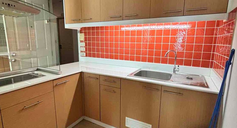 Wohnung zum Kauf mit 1 Zimmer in Sathon, Bangkok