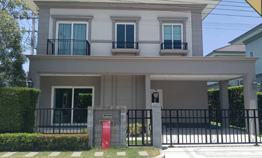 Casa en venta de 4 habitaciones en Nong Khaem, Bangkok