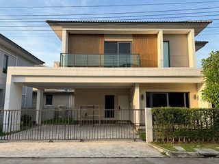 À louer 4 chambres maison à Thung Khru, Bangkok