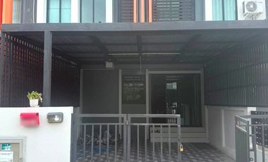 For rent 2 bedrooms townhouse in Hang Dong, Chiang Mai