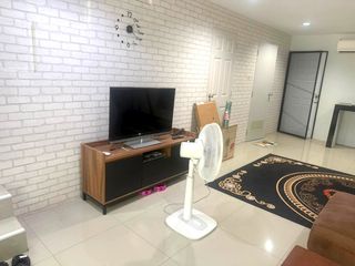 For rent 2 bedrooms townhouse in Hang Dong, Chiang Mai