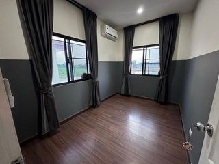 出租 3 卧室 独立屋 在 Thanyaburi, Pathum Thani