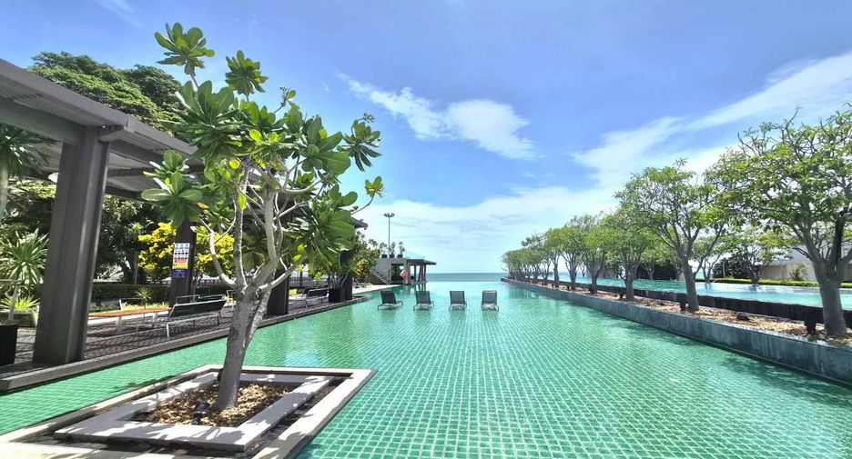 For rent 3 bedrooms condo in Jomtien, Pattaya