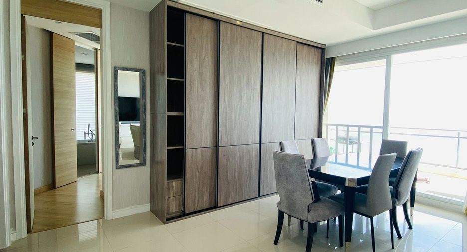 For rent 3 bedrooms condo in Jomtien, Pattaya