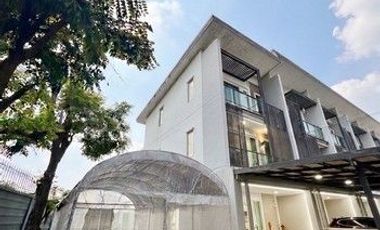 À louer 3 chambres maison à Bang Bua Thong, Nonthaburi
