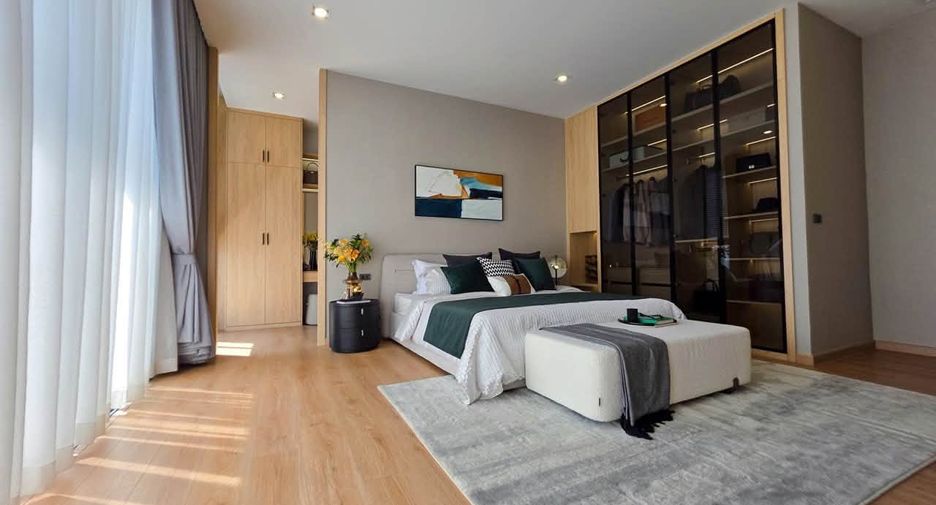 For sale 4 bedrooms house in Bang Lamung, Chonburi