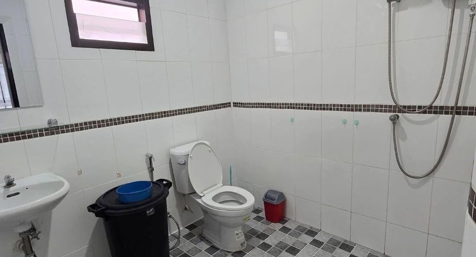 For rent 2 bedrooms house in Bang Lamung, Chonburi