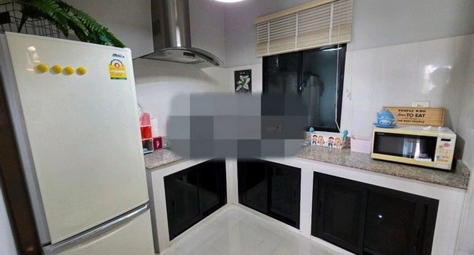 Casa en alquiler de 3 habitaciones en Lak Si, Bangkok