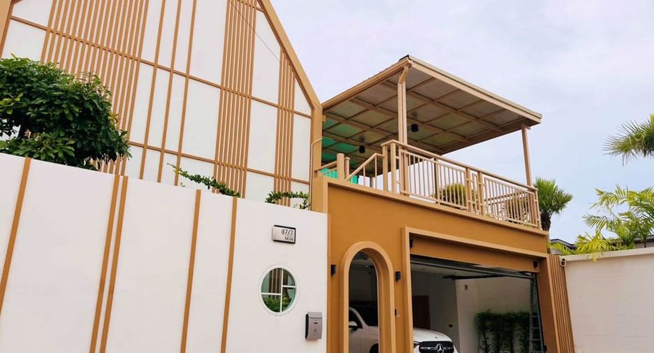 For rent 3 bedrooms villa in Bang Lamung, Chonburi