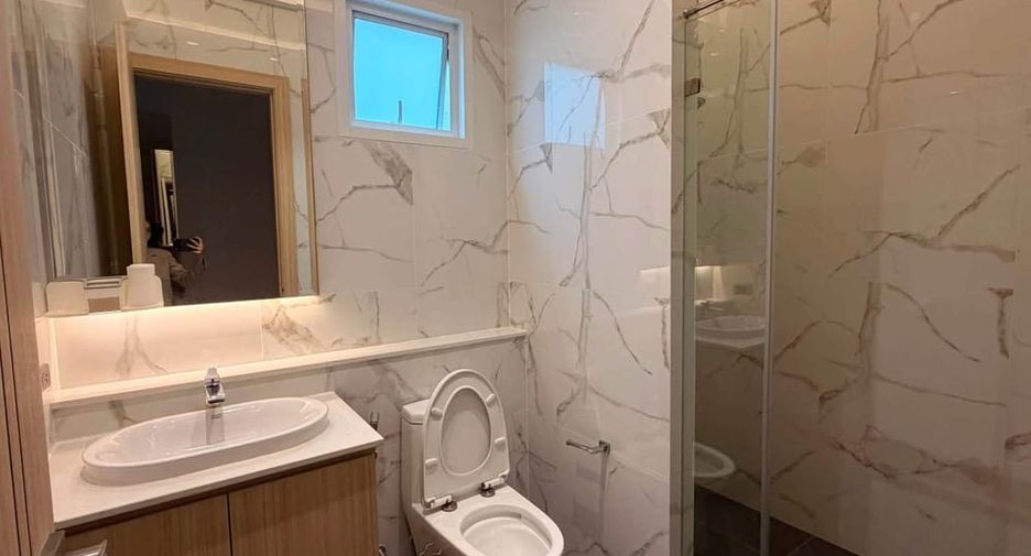 For rent 3 bedrooms villa in Bang Lamung, Chonburi