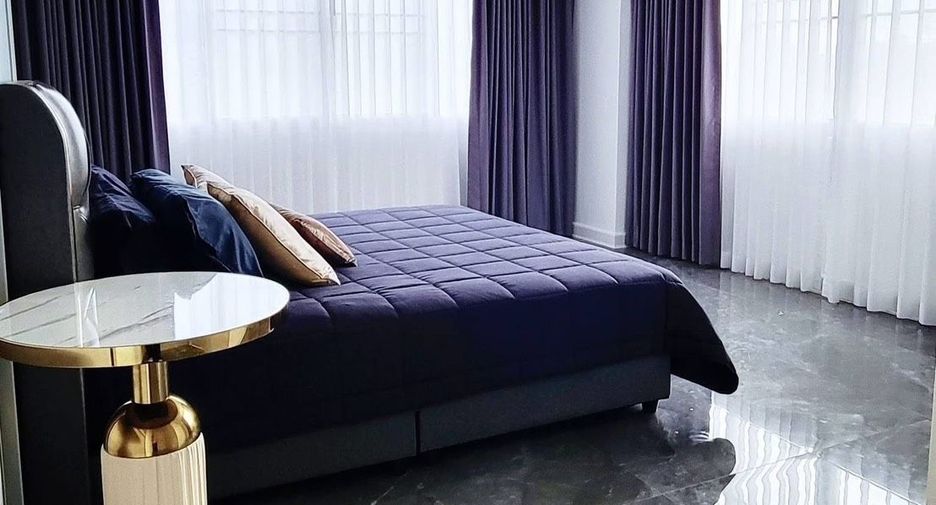 For rent 2 bedrooms condo in Bang Lamung, Chonburi