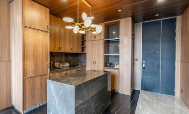 À louer et à vendre 1 chambre condo à Khlong Toei, Bangkok