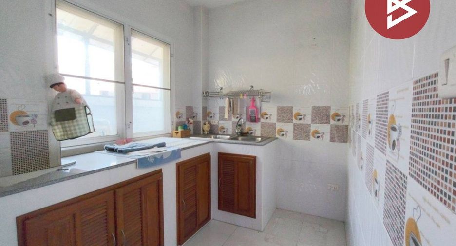 Casa en venta de 4 habitaciones en Phra Samut Chedi, Samut Prakan