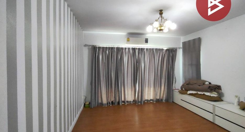 Casa en venta de 4 habitaciones en Phra Samut Chedi, Samut Prakan