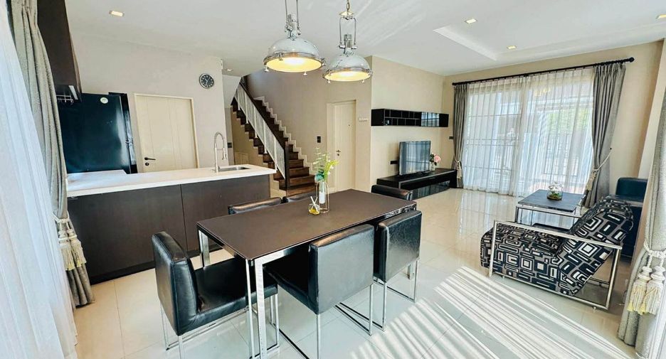 For rent 3 bedrooms house in Mueang Chiang Mai, Chiang Mai