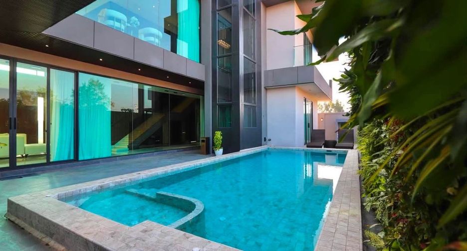 Villa en venta de 5 habitaciones en Bang Lamung, Chonburi