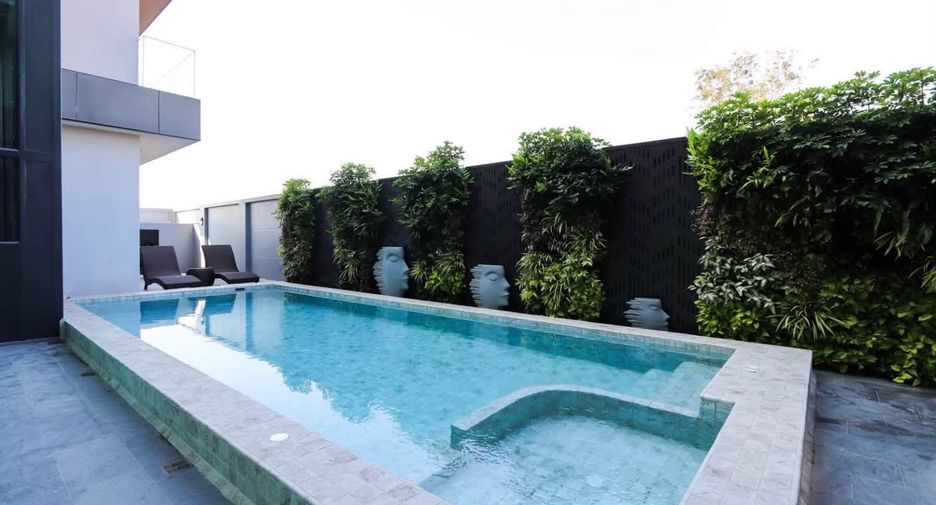 Villa en venta de 5 habitaciones en Bang Lamung, Chonburi