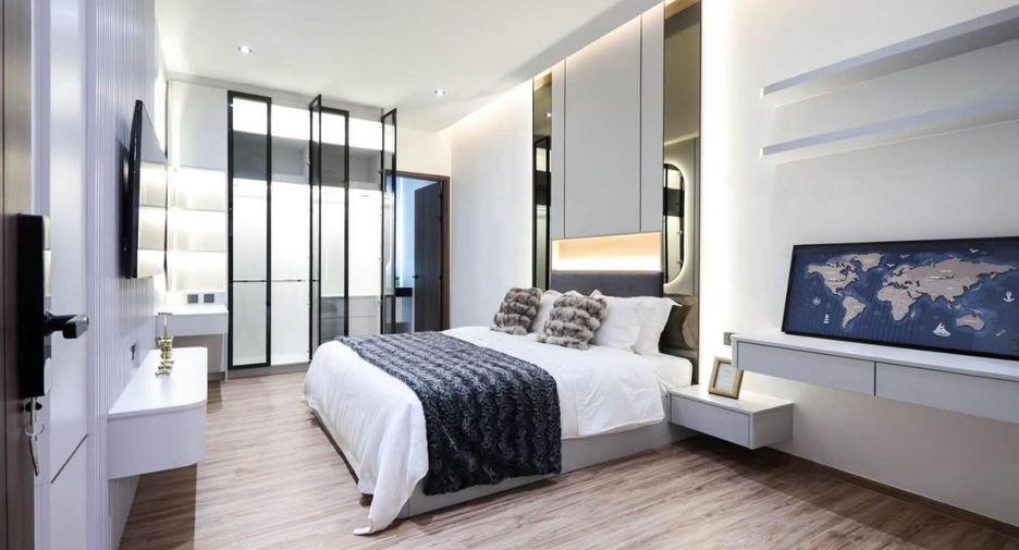 Villa en venta de 5 habitaciones en Bang Lamung, Chonburi