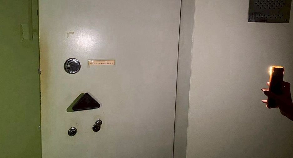 For rent and for sale office in Watthana, Bangkok