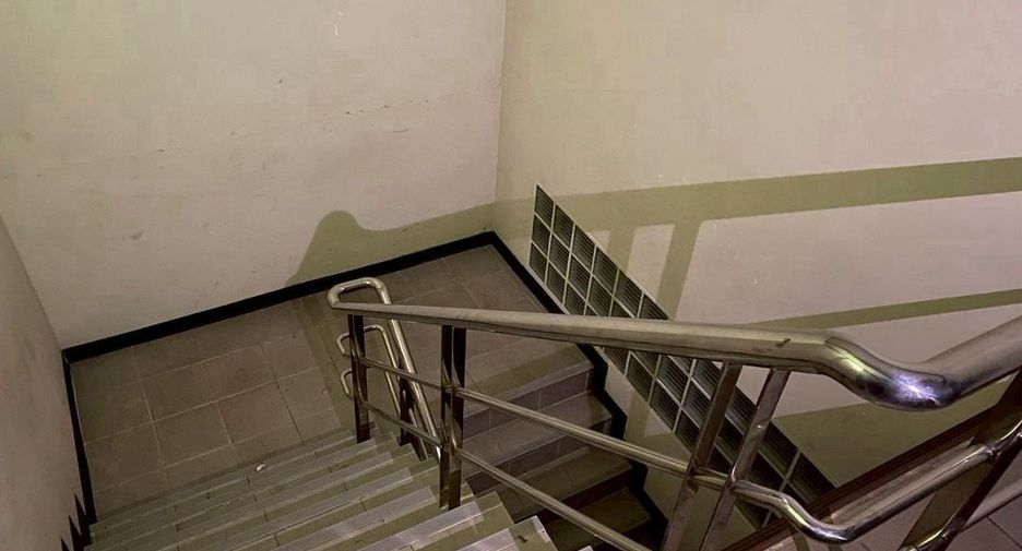For rent and for sale office in Watthana, Bangkok