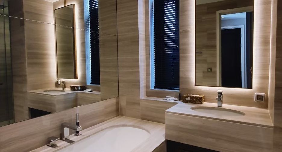 For rent 2 bedrooms condo in Khlong Toei, Bangkok
