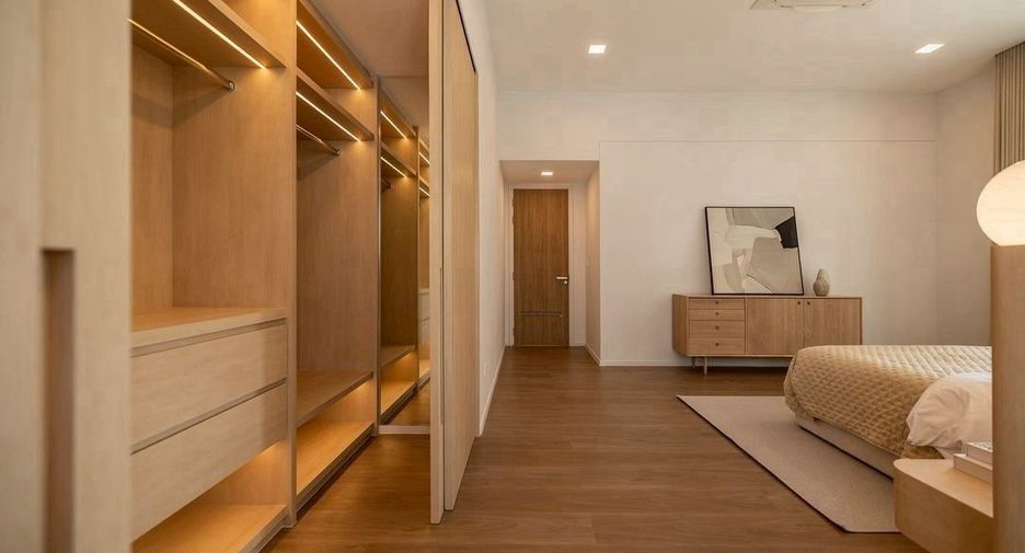 Casa en alquiler de 4 habitaciones en Saphan Sung, Bangkok