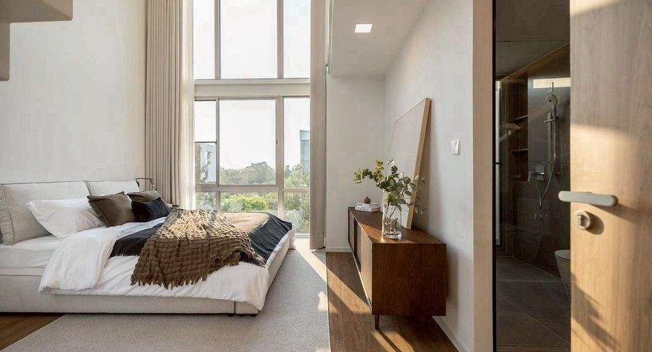 Casa en alquiler de 4 habitaciones en Saphan Sung, Bangkok
