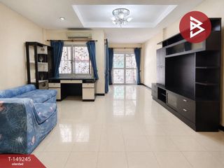 For sale 3 bedrooms townhouse in Krathum Baen, Samut Sakhon