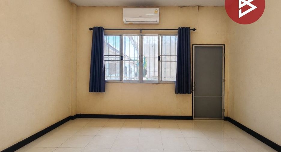 Reihenhaus zum Kauf mit 3 Zimmer in Krathum Baen, Samut Sakhon