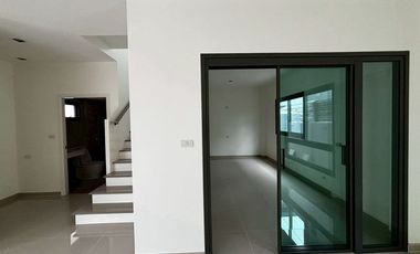 Casa en venta de 4 habitaciones en Bang Lamung, Chonburi