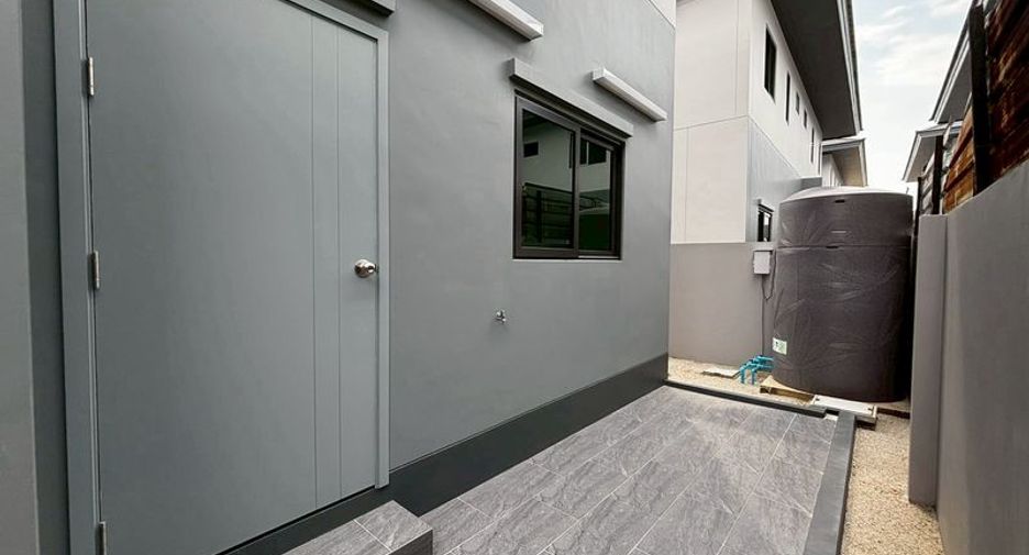 Haus zum Kauf mit 4 Zimmer in Bang Lamung, Chonburi