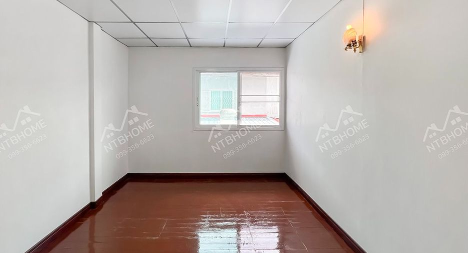 For sale 2 ベッドルーム townhouse in Bang Bua Thong, Nonthaburi