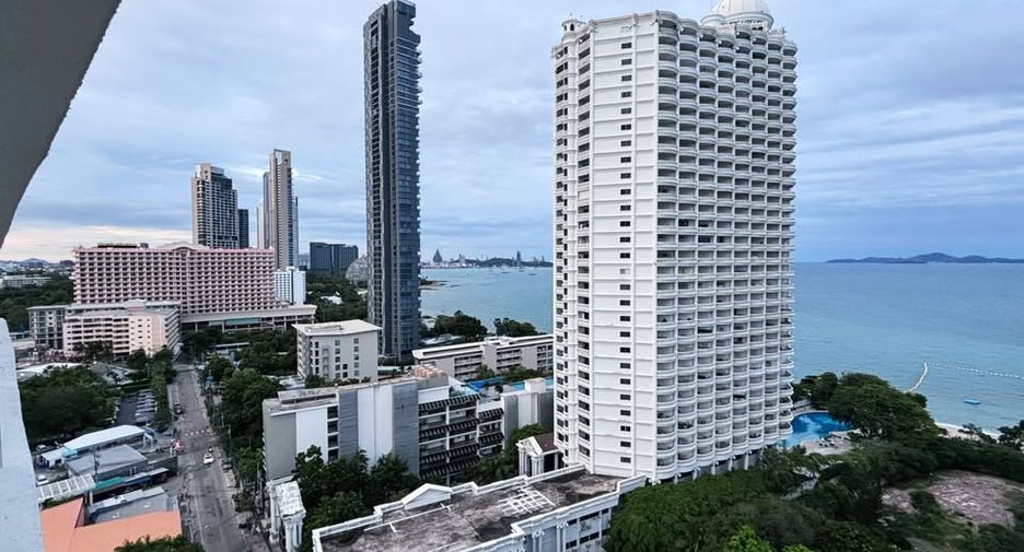 For sale studio condo in Bang Lamung, Chonburi