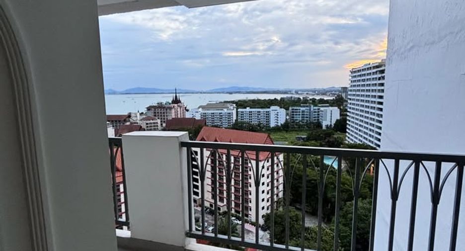 For sale studio condo in Bang Lamung, Chonburi