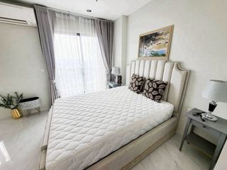 For sale 3 bedrooms condo in Watthana, Bangkok