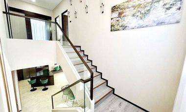 Villa zum Kauf mit 5 Zimmer in Bang Lamung, Chonburi