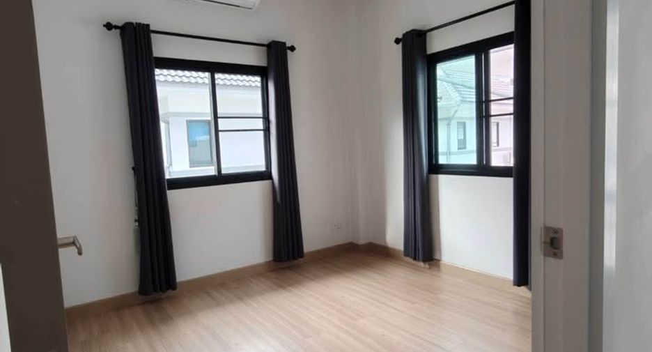 For rent 3 bedrooms house in Mueang Chiang Mai, Chiang Mai