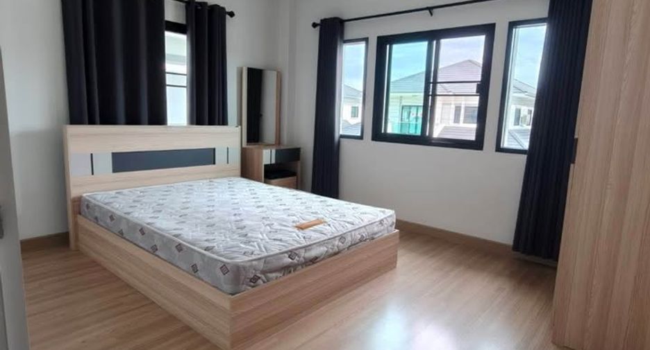 For rent 3 bedrooms house in Mueang Chiang Mai, Chiang Mai