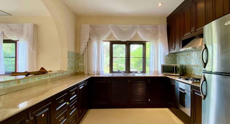 For sale 4 bedrooms villa in Hua Hin, Prachuap Khiri Khan