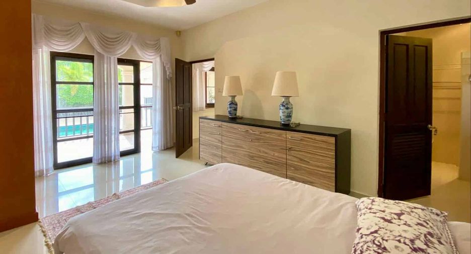 For sale 4 bedrooms villa in Hua Hin, Prachuap Khiri Khan