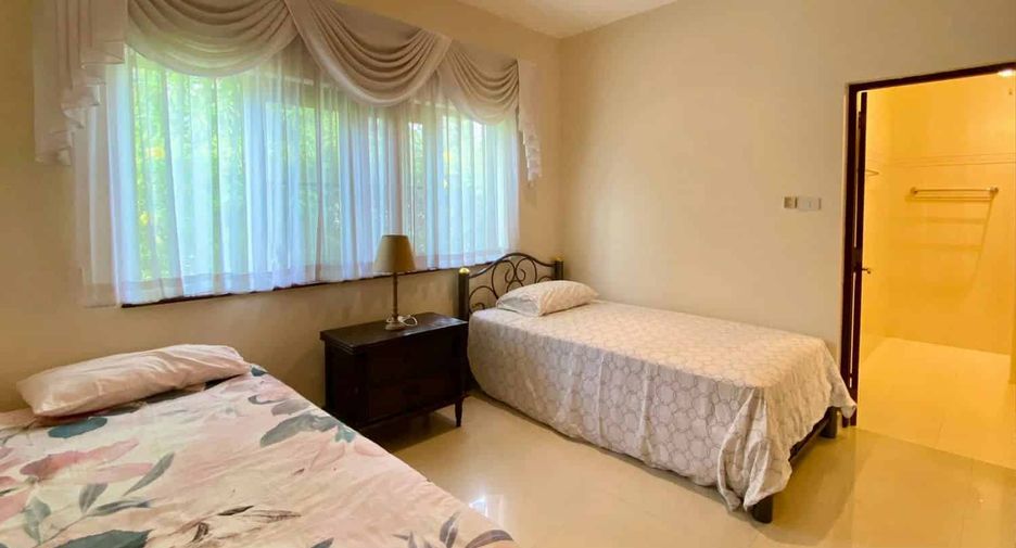 For sale 4 bedrooms villa in Hua Hin, Prachuap Khiri Khan