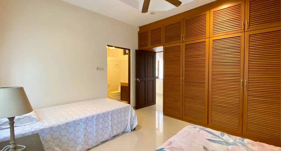 For sale 4 bedrooms villa in Hua Hin, Prachuap Khiri Khan
