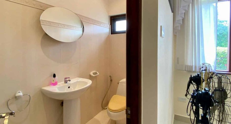 For sale 4 bedrooms villa in Hua Hin, Prachuap Khiri Khan