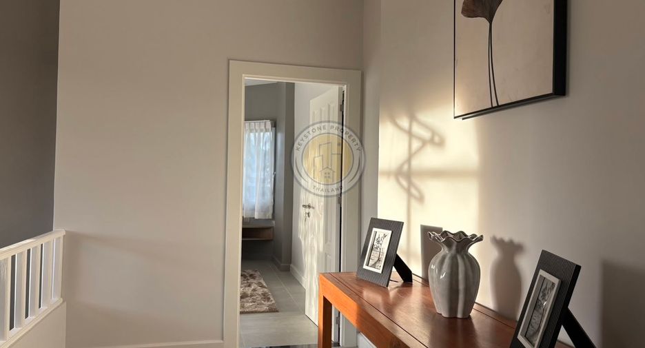 For rent 5 bedrooms villa in Bang Lamung, Chonburi
