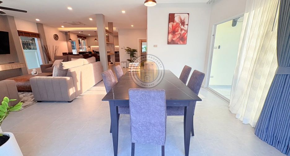 For rent 5 bedrooms villa in Bang Lamung, Chonburi