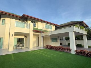 For rent 5 bedrooms villa in Bang Lamung, Chonburi