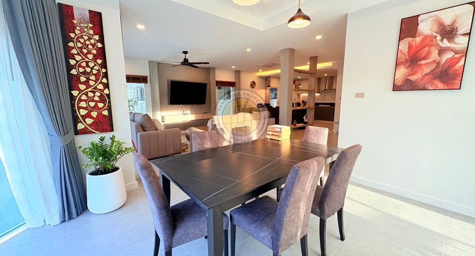 For rent 5 bedrooms villa in Bang Lamung, Chonburi