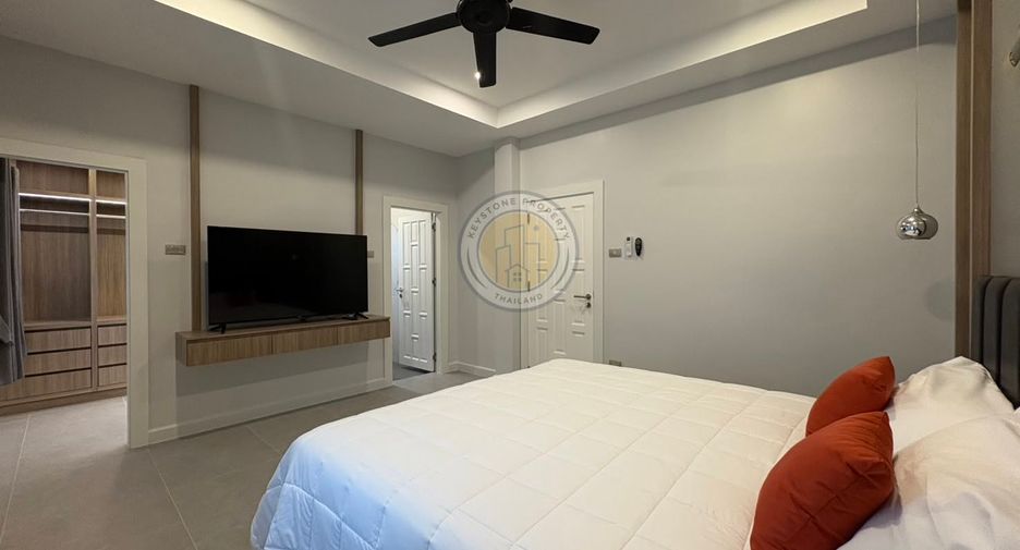 For rent 5 bedrooms villa in Bang Lamung, Chonburi